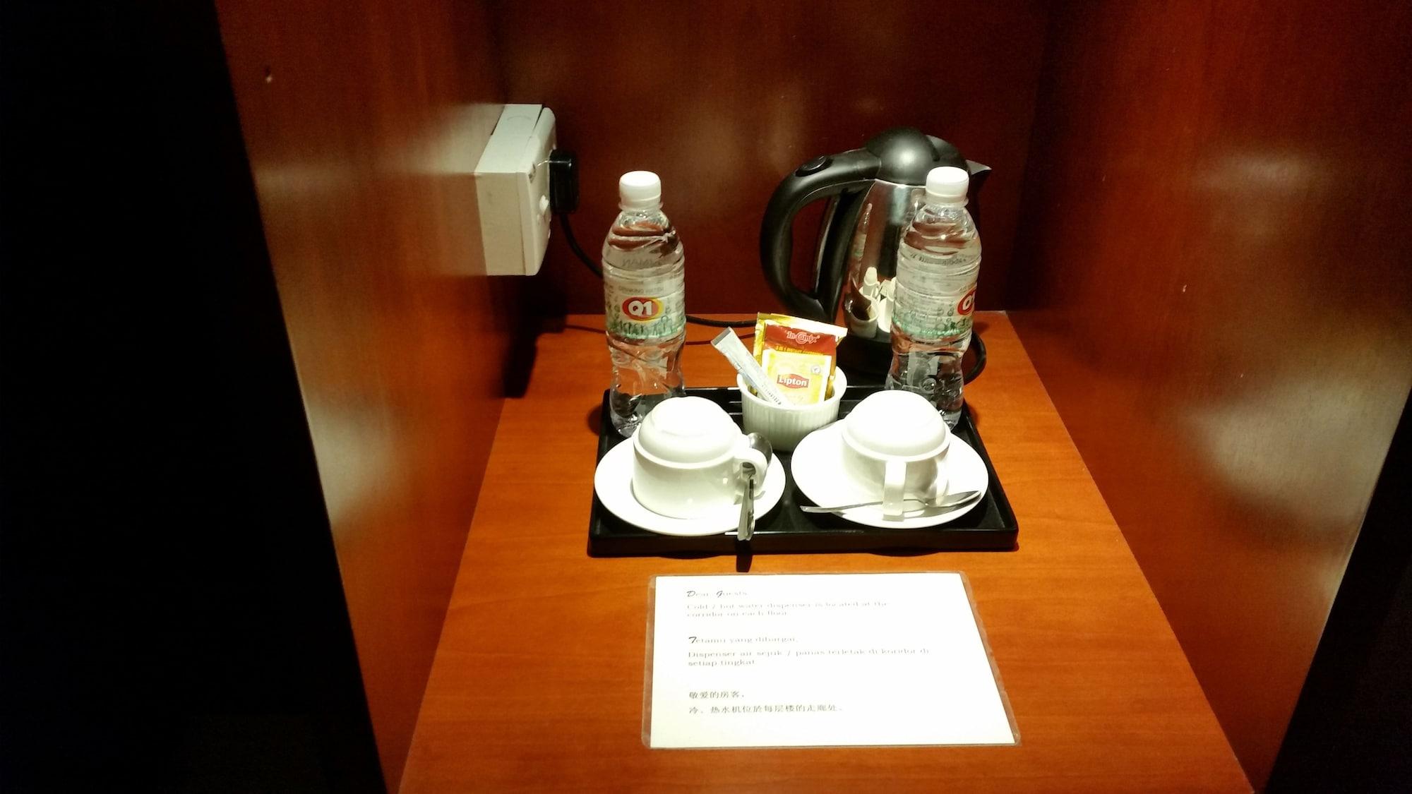 Mb Hotel Тавау Экстерьер фото