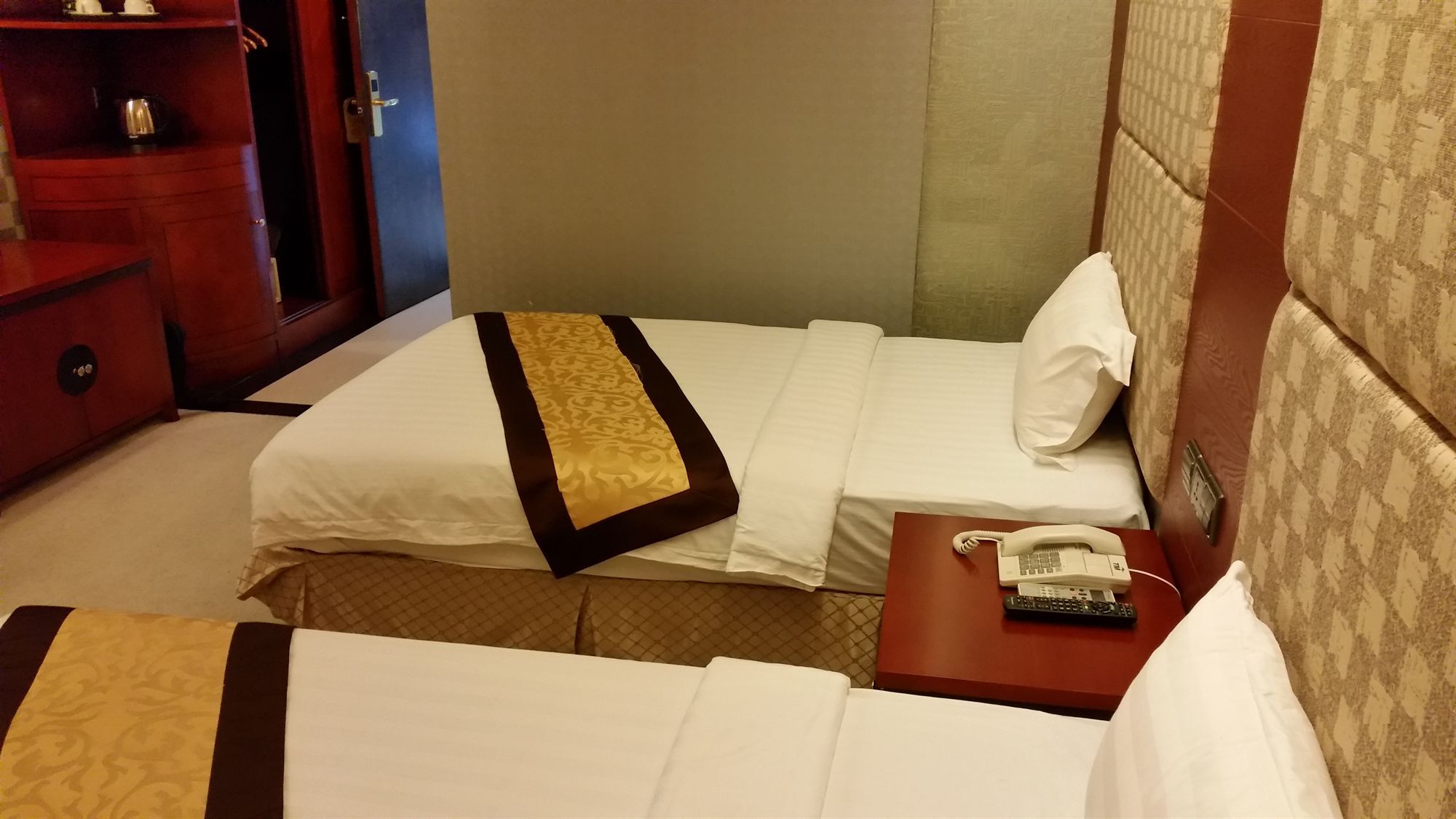 Mb Hotel Тавау Экстерьер фото
